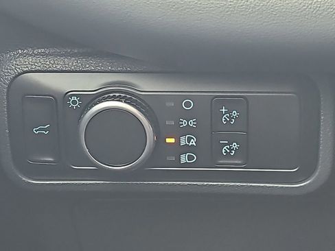 New 2025 Ford Explorer Active image 28