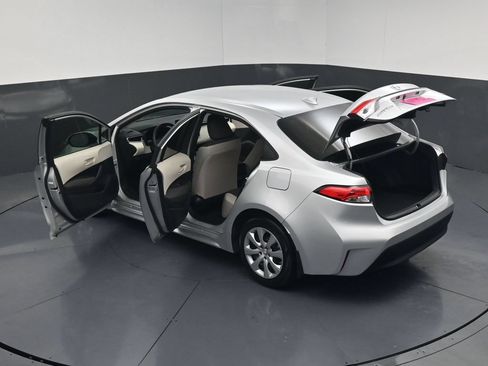 Used 2026 Toyota Corolla LE FWD image 18