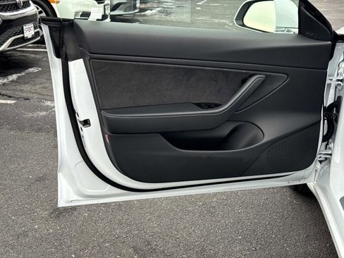 Used 2019 Tesla Model 3 Standard Range Plus image 15