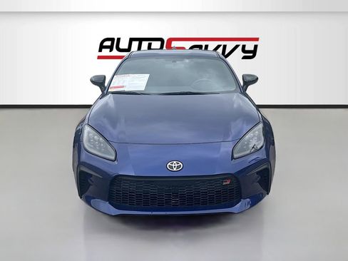Used 2025 Toyota GR86 Premium RWD image 2