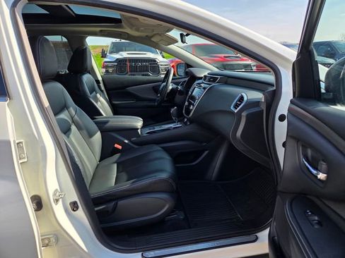Used 2022 Nissan Murano SV image 14
