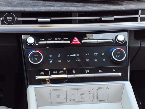 Certified 2024 Hyundai Santa Fe Limited FWD image 13