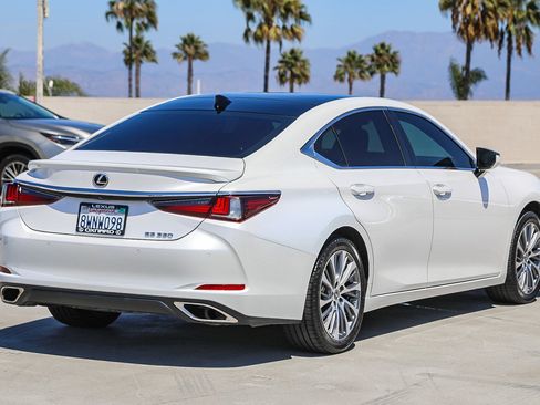 Used 2021 Lexus ES 350 w/ Premium Package FWD image 7