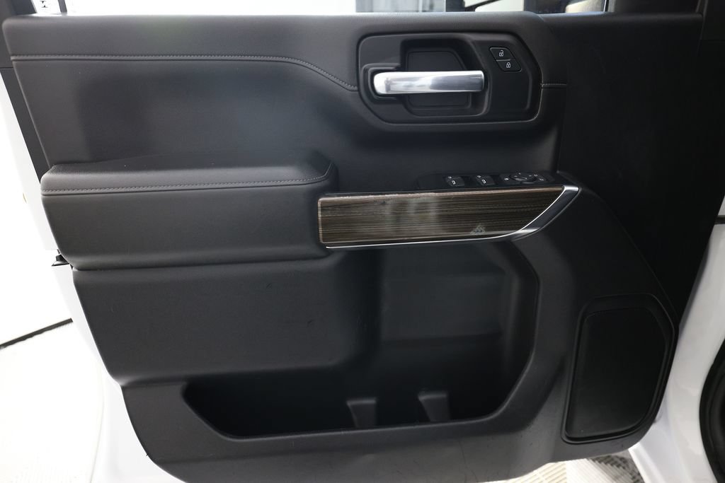 Used 2023 Chevrolet Silverado 2500 LT AWD/4WD image 15