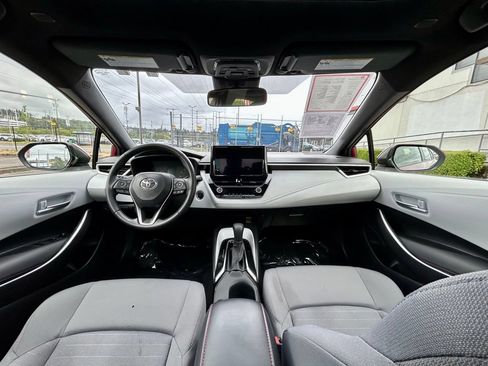 Certified 2024 Toyota Corolla SE w/ SE Package FWD image 18