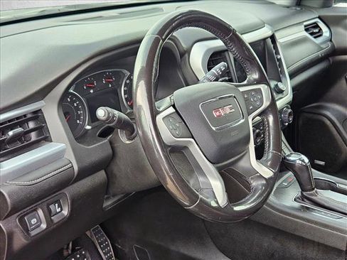 Used 2019 GMC Acadia SLT image 11