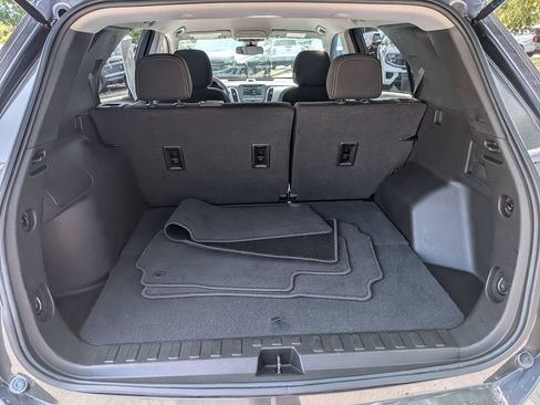 Used 2022 Chevrolet Equinox LT FWD image 30