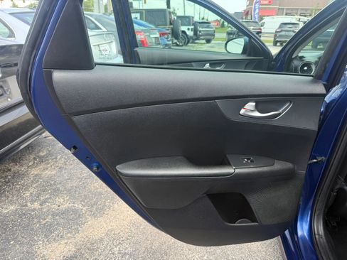 Used 2020 Kia Forte LXS FWD image 14
