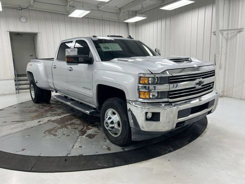Used 2019 Chevrolet Silverado 3500 LTZ w/ Duramax Plus Package AWD/4WD image 2