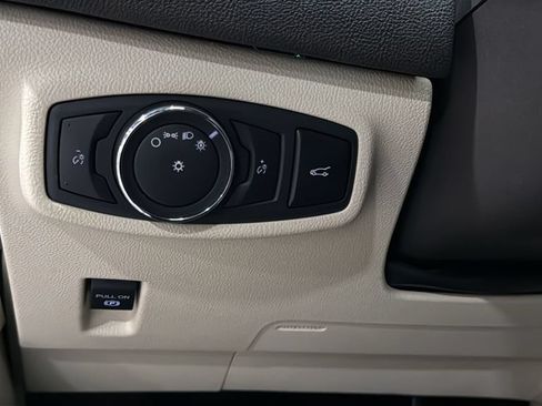 Used 2015 Lincoln MKC AWD w/ Equipment Group 102A Reserve image 33