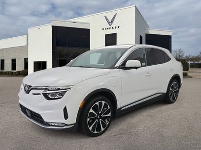 New 2025 VinFast VF 8 Plus