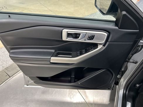 Certified 2023 Ford Explorer Limited w/ Equipment Group 301A image 15