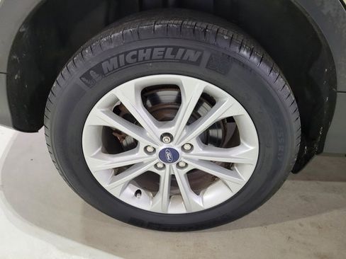 Used 2018 Ford Escape SE image 22