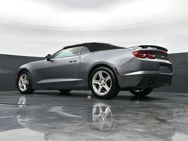 Used 2020 Chevrolet Camaro LT RWD image 41