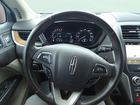 Used 2017 Lincoln MKC Select w/ Select Plus Package image 13