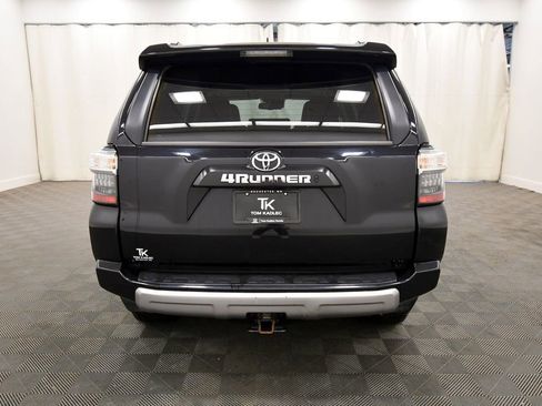Used 2023 Toyota 4Runner TRD Off-Road Premium w/ Moonroof Package AWD/4WD image 6