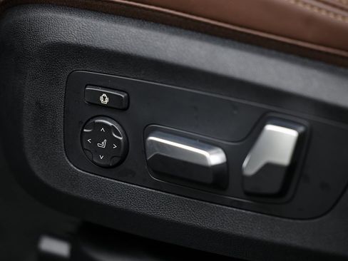 New 2026 BMW X5 sDrive40i w/ M Sport Package image 23