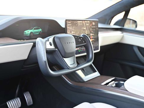 Used 2022 Tesla Model X AWD/4WD image 14
