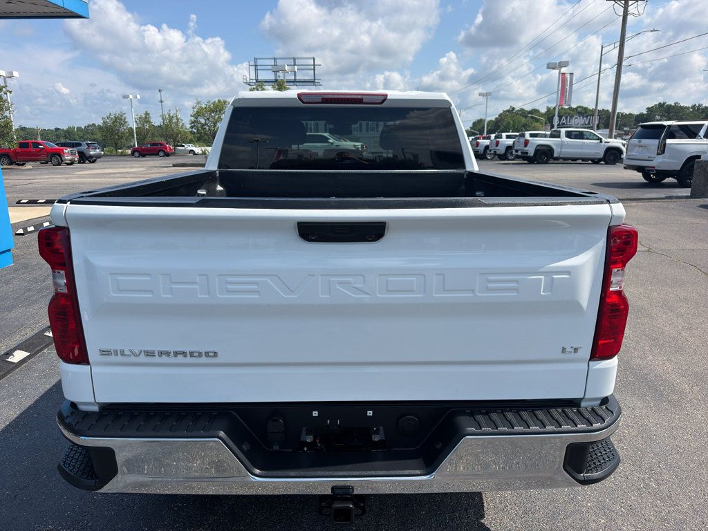 Used 2025 Chevrolet Silverado 1500 LT AWD/4WD image 4