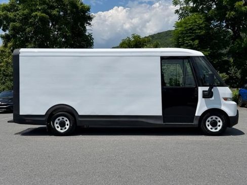 Used 2024 Chevrolet Brightdrop 600 w/ Commercial Equipment Package AWD/4WD image 14