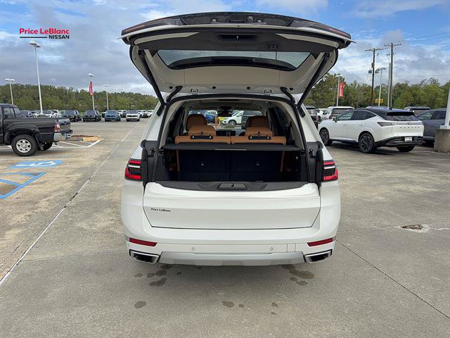 Used 2024 BMW X7 xDrive40i w/ Premium Package AWD/4WD image 29