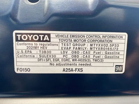 Used 2021 Toyota Camry LE image 13