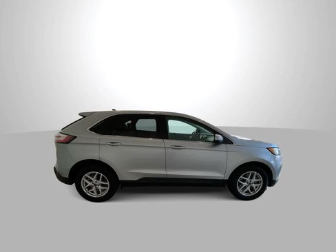 Used 2022 Ford Edge SEL AWD/4WD image 9