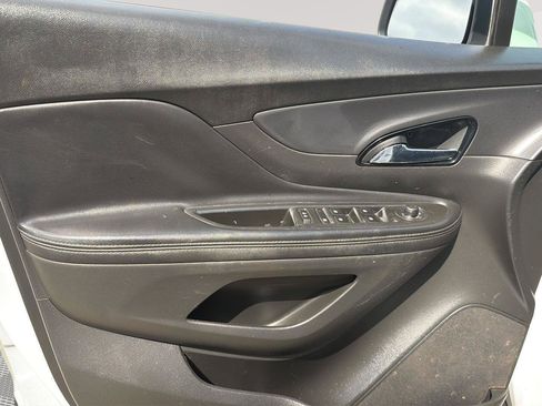 Used 2019 Buick Encore Essence AWD/4WD image 19