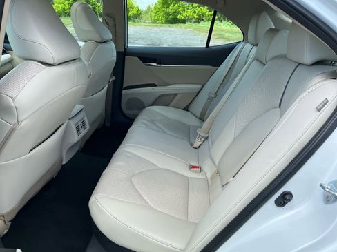 Used 2024 Toyota Camry XLE w/ Navigation Package FWD image 24