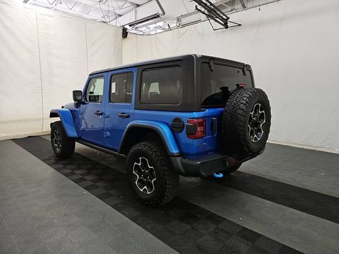 Used 2022 Jeep Wrangler Unlimited Rubicon 4xe w/ Cold Weather Group AWD/4WD image 4