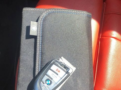 Used 2022 BMW Z4 sDrive30i w/ M Sport Package image 38