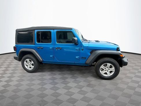 Used 2022 Jeep Wrangler Unlimited Sport AWD/4WD image 5