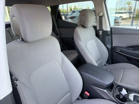 Used 2017 Hyundai Santa Fe Sport FWD image 18