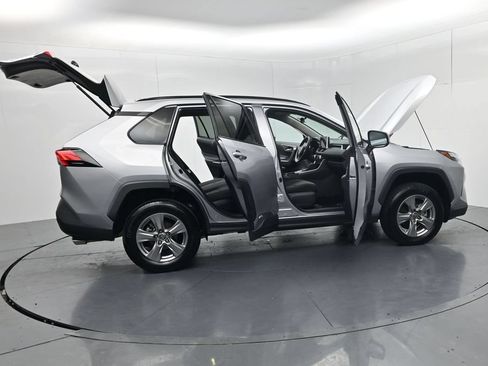 Used 2025 Toyota RAV4 XLE AWD/4WD image 58
