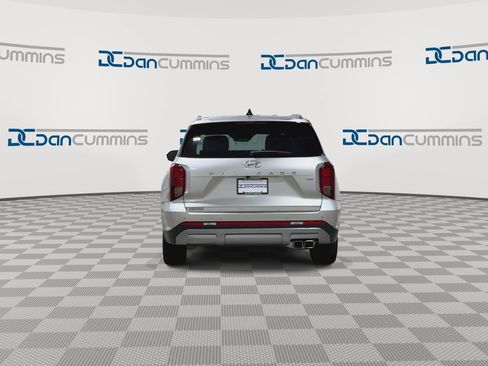 Used 2024 Hyundai Palisade Limited AWD/4WD image 7