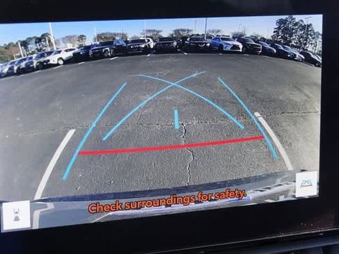 Used 2024 Toyota RAV4 SE w/ Weather & Moonroof Package image 27