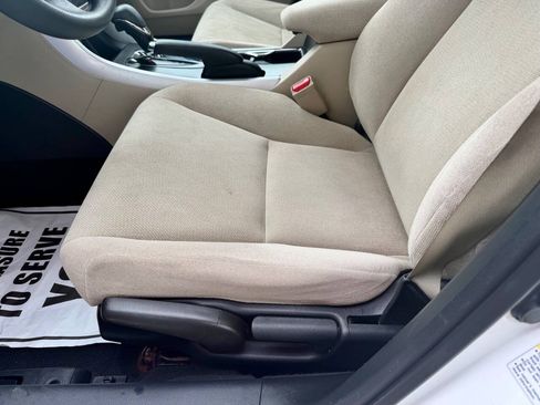 Used 2013 Honda Accord LX image 29