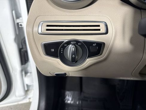 Used 2018 Mercedes-Benz C 300 Sedan image 14