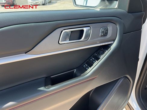 New 2025 Ford Explorer ST image 27