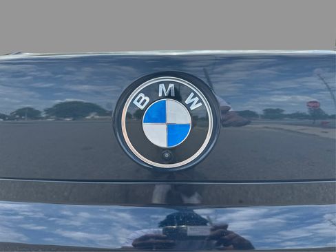 Used 2023 BMW 760i xDrive w/ Luxury Rear Seating Package AWD/4WD image 45