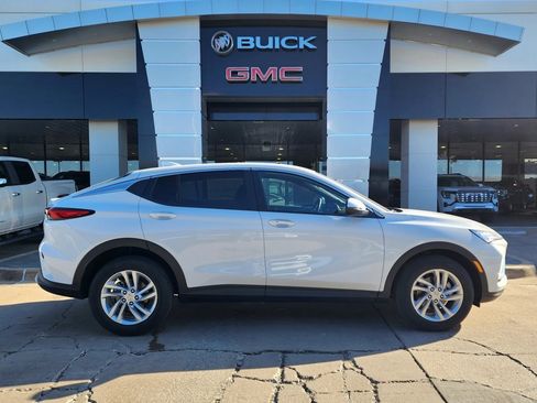 New 2026 Buick Envista Preferred w/ Convenience I Package image 3