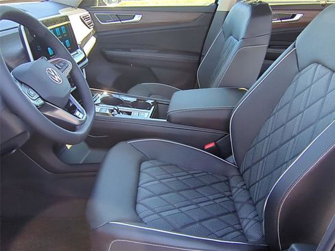 New 2026 Volkswagen Atlas SEL Premium R-Line image 16