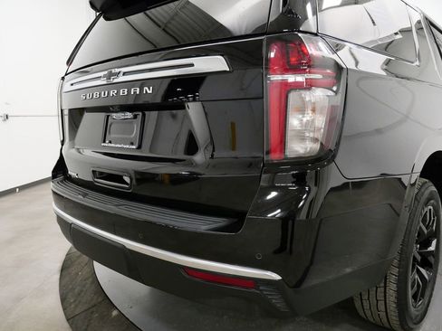 Used 2022 Chevrolet Suburban High Country AWD/4WD image 40