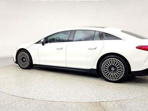 Used 2023 Mercedes-Benz EQS 580 4MATIC Sedan w/ Exclusive Trim Package image 7