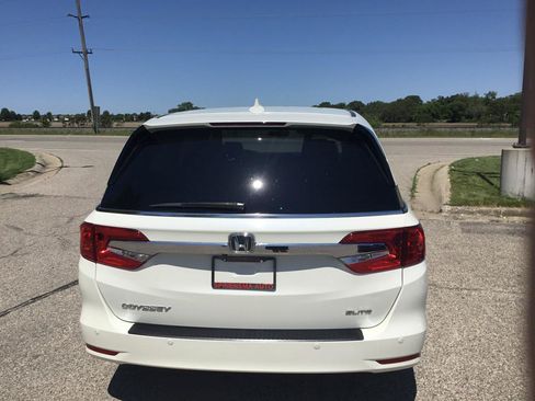 Used 2019 Honda Odyssey Elite image 7