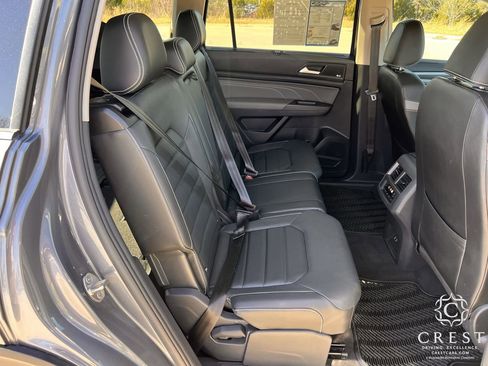 Used 2023 Volkswagen Atlas SEL Premium image 29