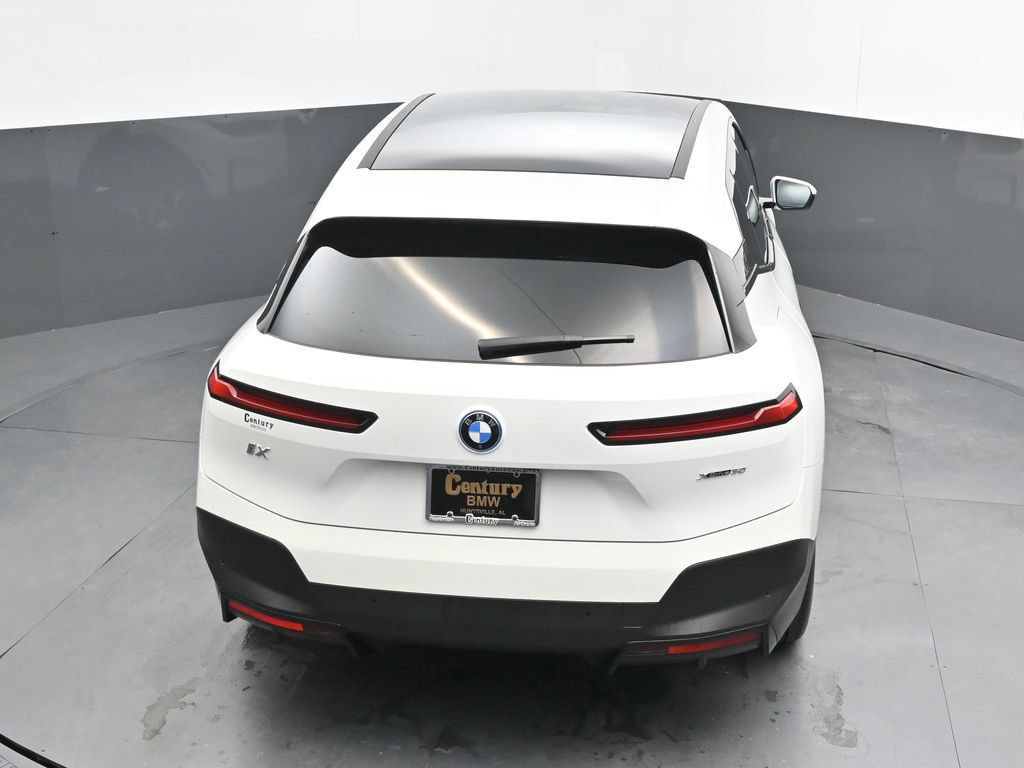 Certified 2024 BMW iX xDrive50 w/ Premium Package AWD/4WD image 36