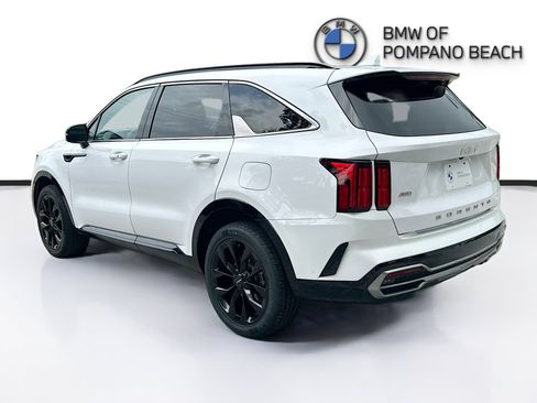 Used 2022 Kia Sorento SX image 5