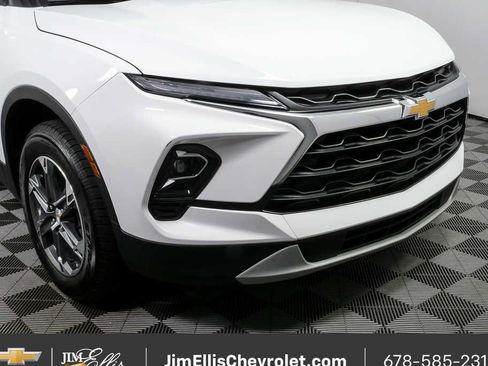 Used 2025 Chevrolet Blazer LT image 34