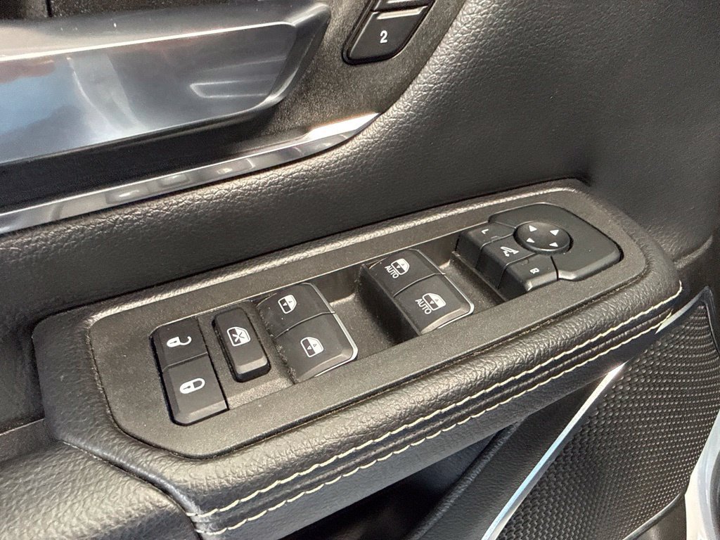 Used 2026 RAM 1500 Laramie AWD/4WD image 17